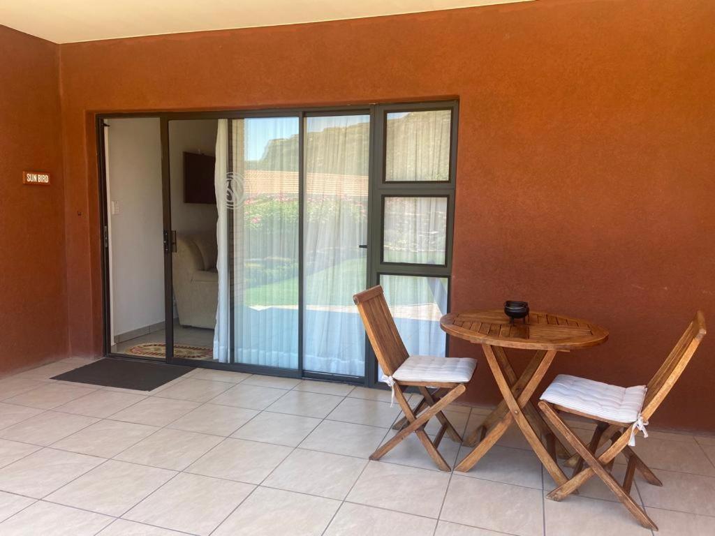Botleng Guest House Boqate Bagian luar foto