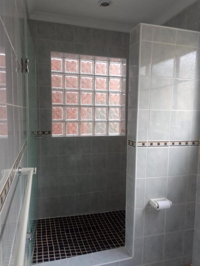 Botleng Guest House Boqate Bagian luar foto