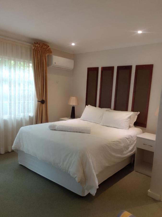Botleng Guest House Boqate Bagian luar foto
