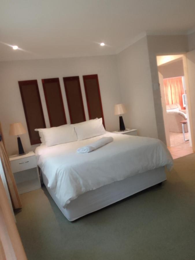 Botleng Guest House Boqate Bagian luar foto